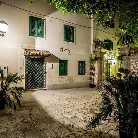 Palace וילה ספליט